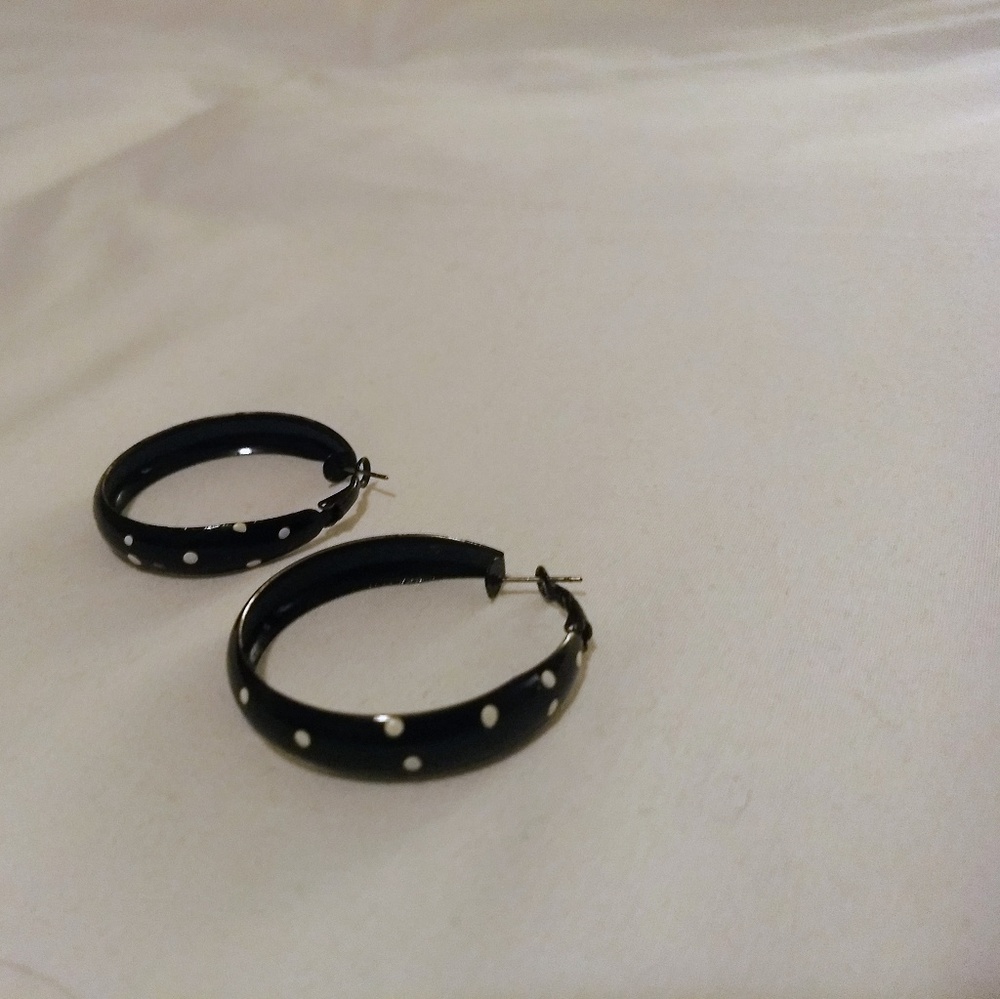 Polka dot bangle earrings